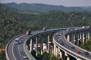 高速公路智能组网在线防雷监测